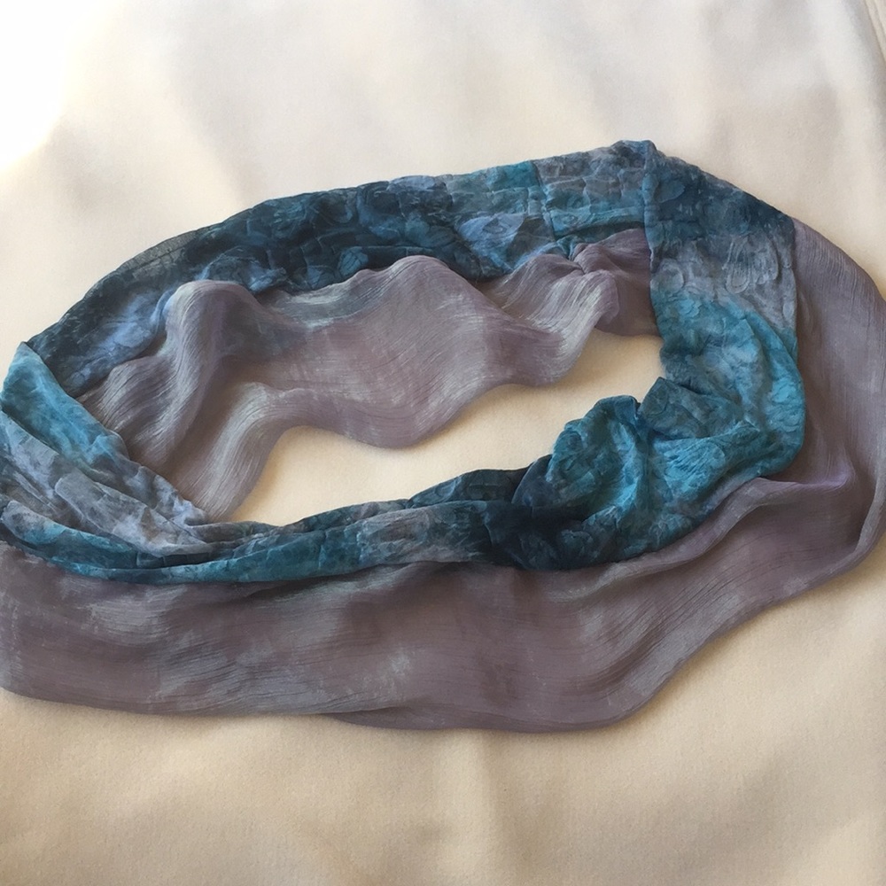 🦋 Infinity scarf - Picture 3 of 7